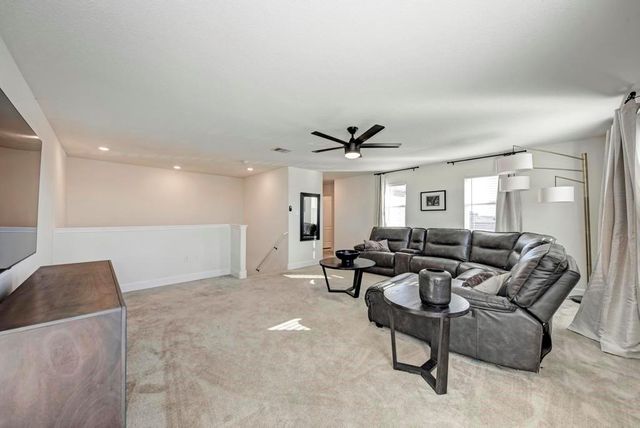 1721 Foxglove CIR, Lockhart, TX 78644