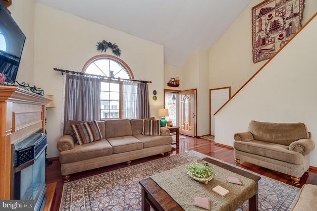 128 HILL RD, Blandon, PA 19510