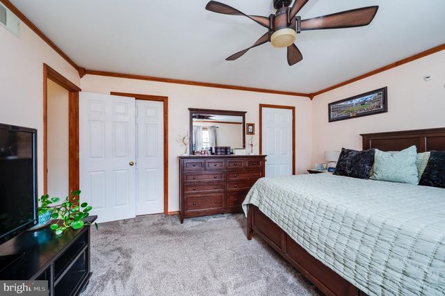 128 HILL RD, Blandon, PA 19510