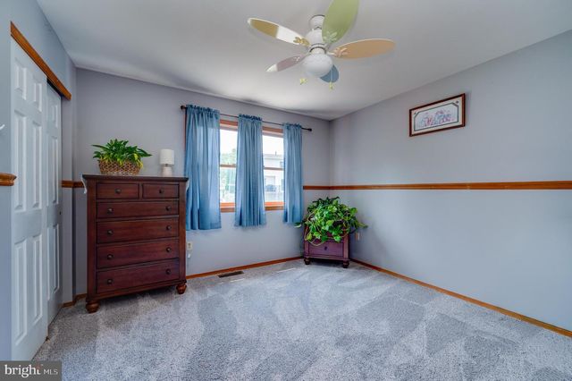 128 HILL RD, Blandon, PA 19510