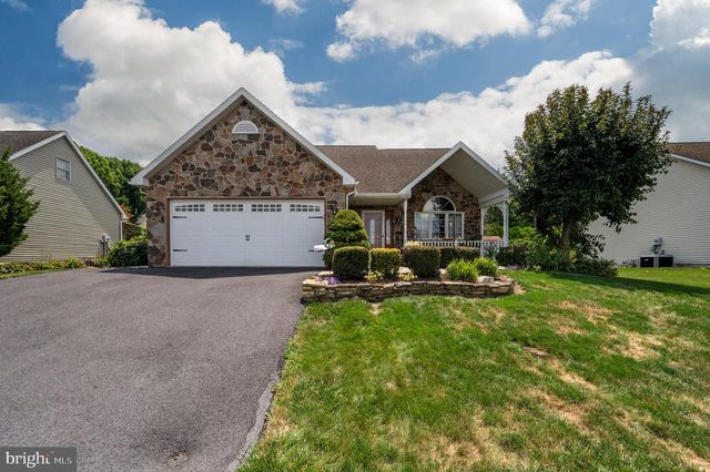 128 HILL RD, Blandon, PA 19510