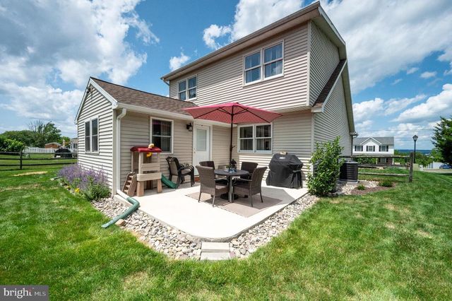 128 HILL RD, Blandon, PA 19510