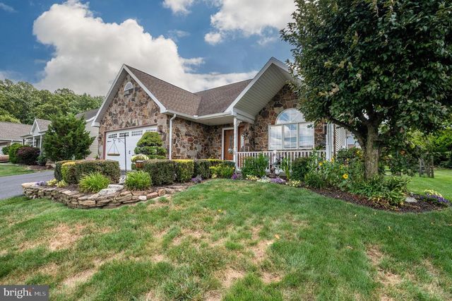 128 HILL RD, Blandon, PA 19510
