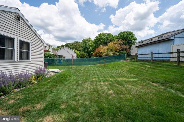 128 HILL RD, Blandon, PA 19510