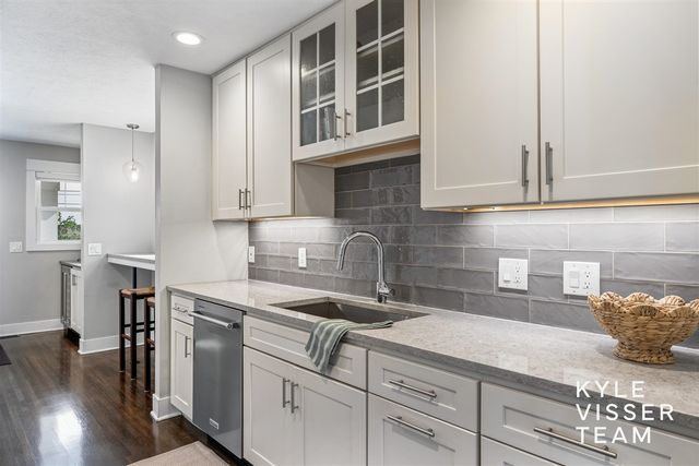 2412 Lake Drive, East Grand Rapids, MI 49506