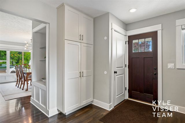 2412 Lake Drive, East Grand Rapids, MI 49506