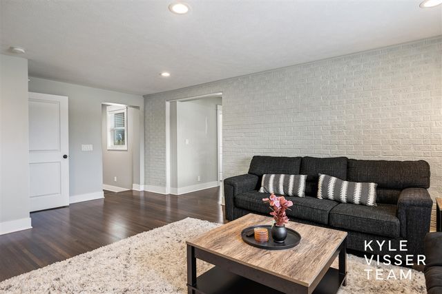 2412 Lake Drive, East Grand Rapids, MI 49506