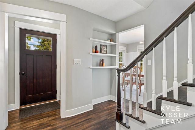 2412 Lake Drive, East Grand Rapids, MI 49506