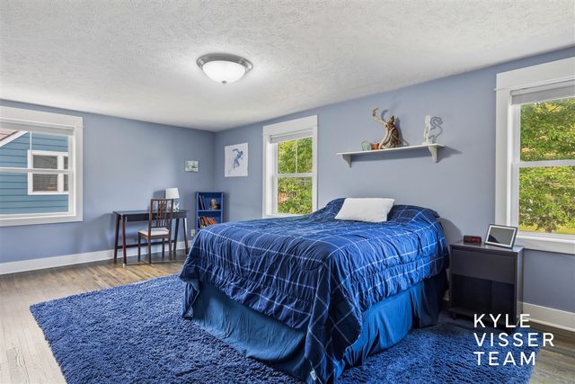 2412 Lake Drive, East Grand Rapids, MI 49506