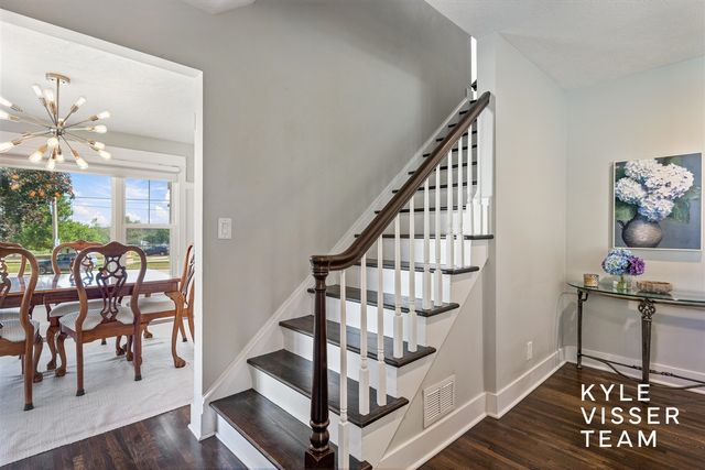 2412 Lake Drive, East Grand Rapids, MI 49506