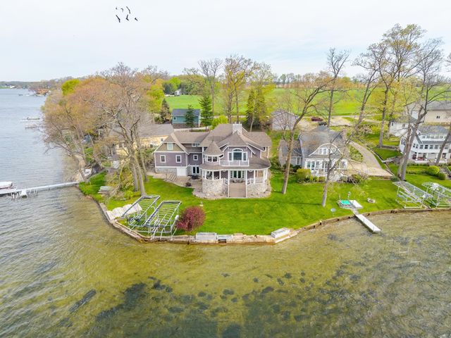 10060 E 600 S, Wolcottville, IN 46747