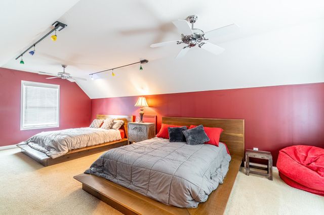 10060 E 600 S, Wolcottville, IN 46747
