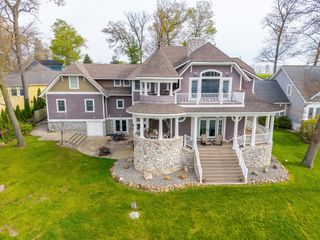 10060 E 600 S, Wolcottville, IN 46747