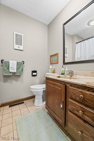 14281 Wade Drive NE, Hartville, OH 44632