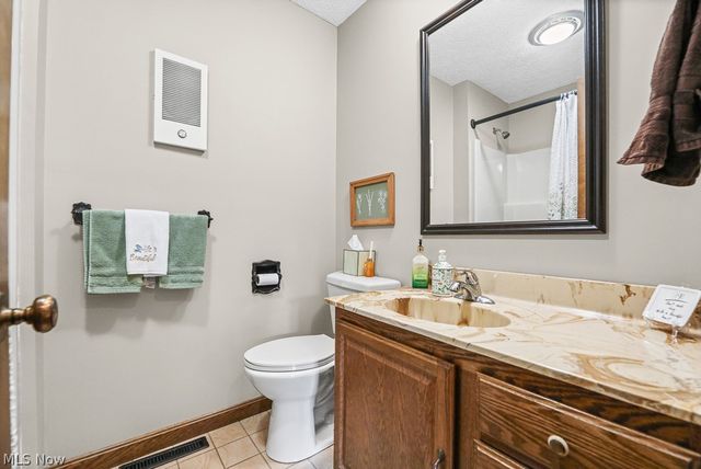 14281 Wade Drive NE, Hartville, OH 44632