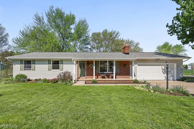 14281 Wade Drive NE, Hartville, OH 44632