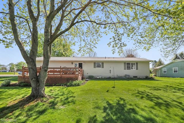 14281 Wade Drive NE, Hartville, OH 44632