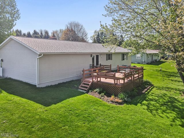 14281 Wade Drive NE, Hartville, OH 44632