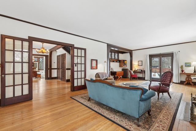 1591 Summit Avenue, Saint Paul, MN 55105