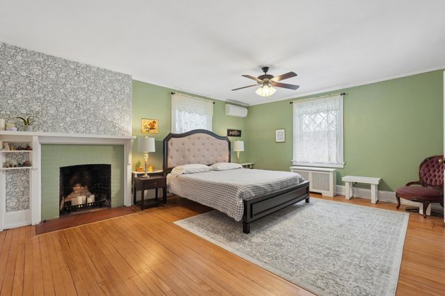 1591 Summit Avenue, Saint Paul, MN 55105