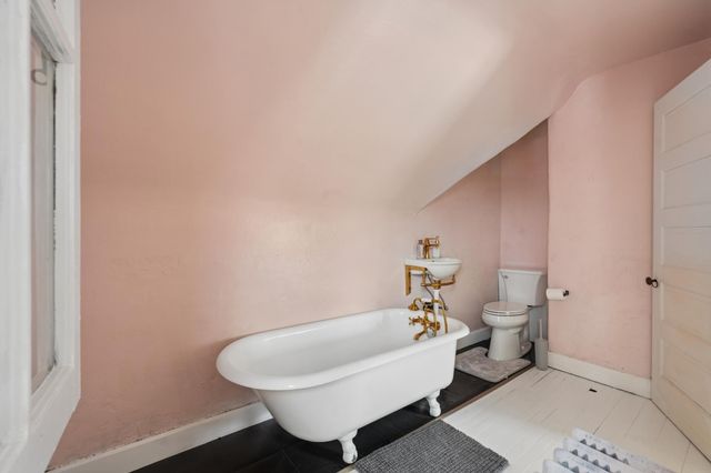 1591 Summit Avenue, Saint Paul, MN 55105