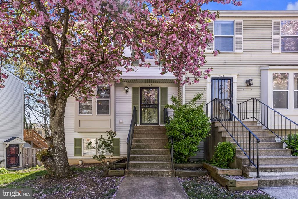 Image 1 of property listing at 246 RED JADE DR #13-5, Upper Marlboro, MD 20774