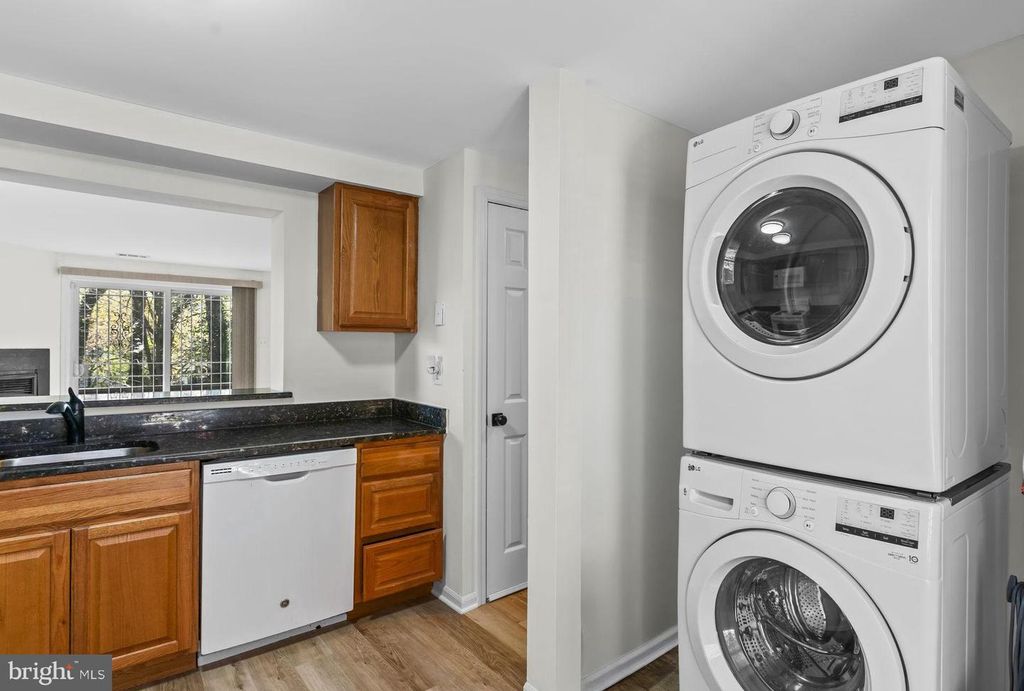 Image 9 of property listing at 246 RED JADE DR #13-5, Upper Marlboro, MD 20774