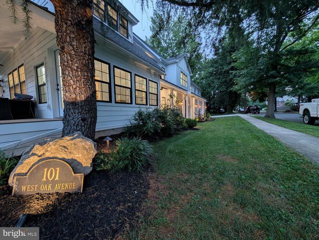 101 W OAK AVE, Moorestown, NJ 08057