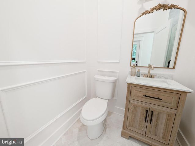 101 W OAK AVE, Moorestown, NJ 08057