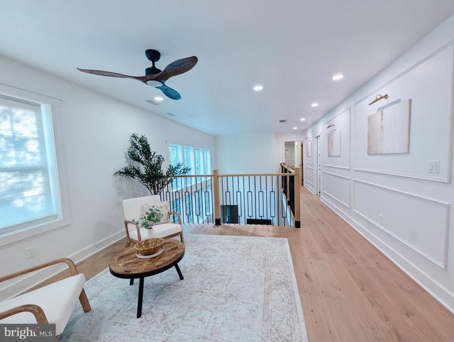 101 W OAK AVE, Moorestown, NJ 08057