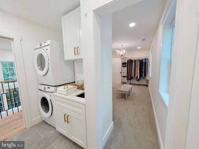 101 W OAK AVE, Moorestown, NJ 08057
