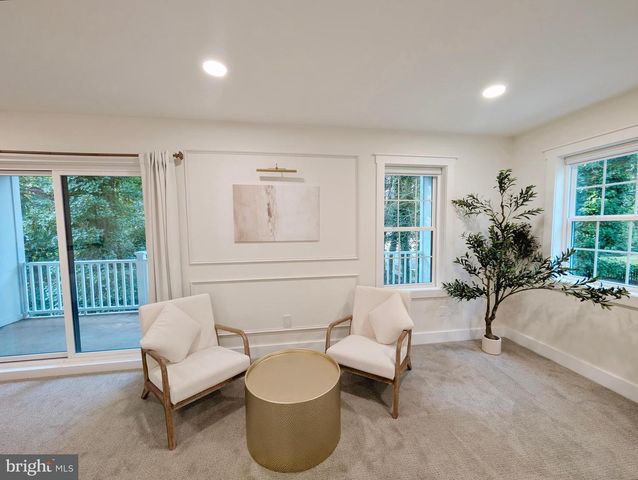 101 W OAK AVE, Moorestown, NJ 08057
