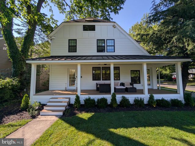 101 W OAK AVE, Moorestown, NJ 08057