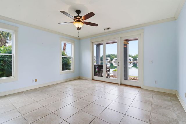 286 Eagle Pass Dr., Murrells Inlet, SC 29576