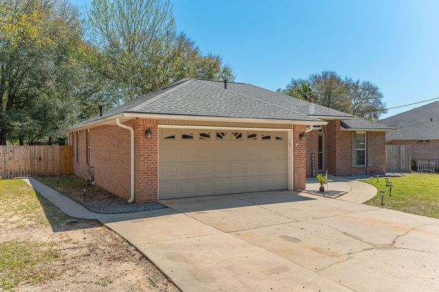 604 Huck Finn Lane, Crestview, FL 32536