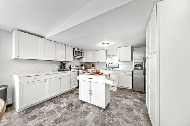 132 Amber Lynn Cir, Columbia, TN 38401