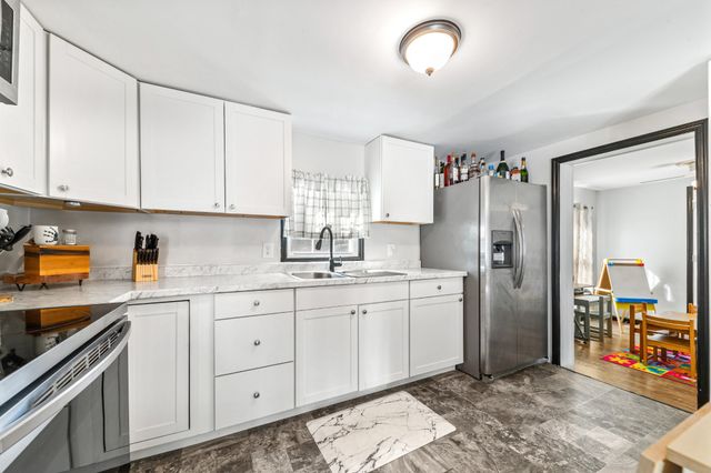 132 Amber Lynn Cir, Columbia, TN 38401