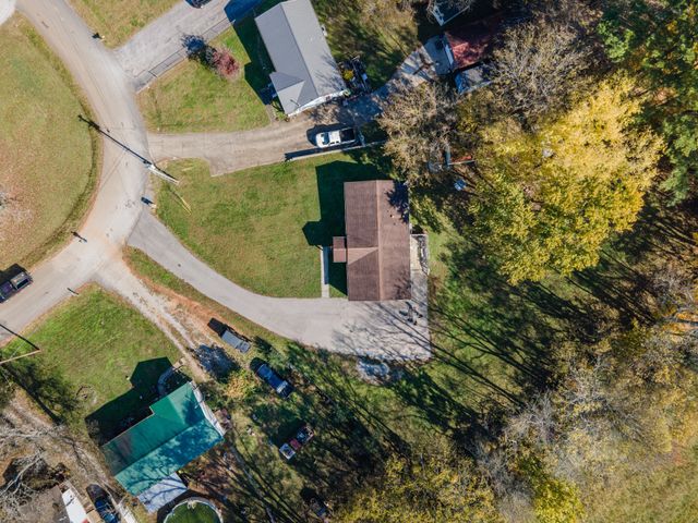 132 Amber Lynn Cir, Columbia, TN 38401