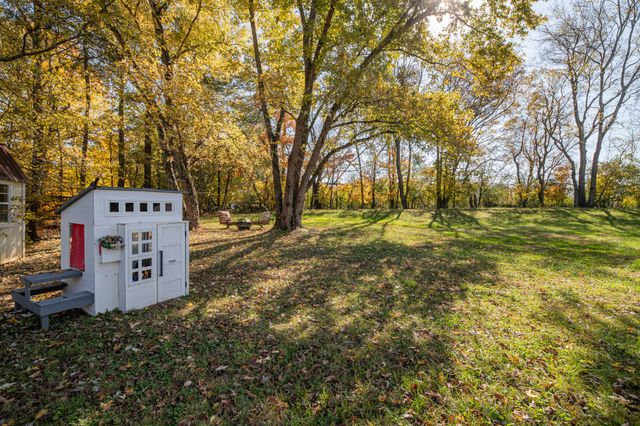 132 Amber Lynn Cir, Columbia, TN 38401