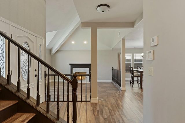 230 River Oaks Dr, Lodi, CA 95240