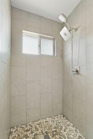 230 River Oaks Dr, Lodi, CA 95240