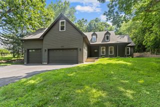 38623 N Konen Avenue, Spring Grove, IL 60081