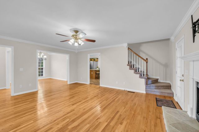 351 Jones Mill Rd, La Vergne, TN 37086