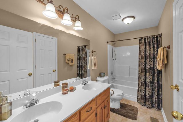 351 Jones Mill Rd, La Vergne, TN 37086