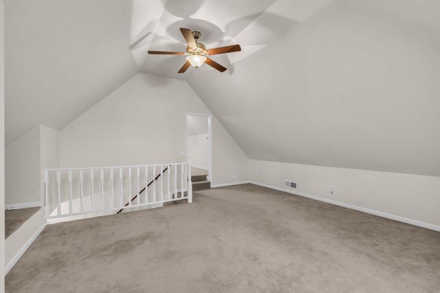 351 Jones Mill Rd, La Vergne, TN 37086