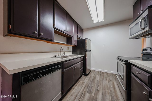 5525 E THOMAS Road I3, Phoenix, AZ 85018