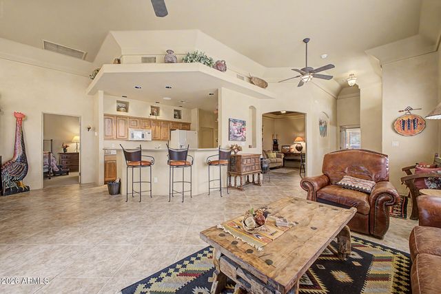 6540 E REDMONT Drive 11, Mesa, AZ 85215