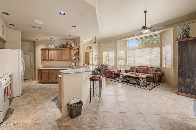 6540 E REDMONT Drive 11, Mesa, AZ 85215