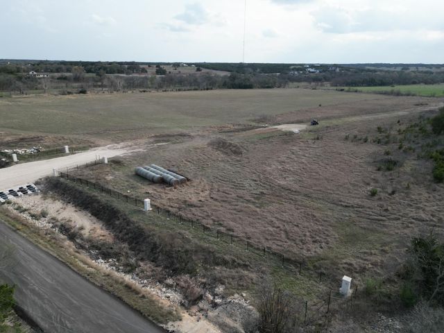 101 Scotty LN, Liberty Hill, TX 78642