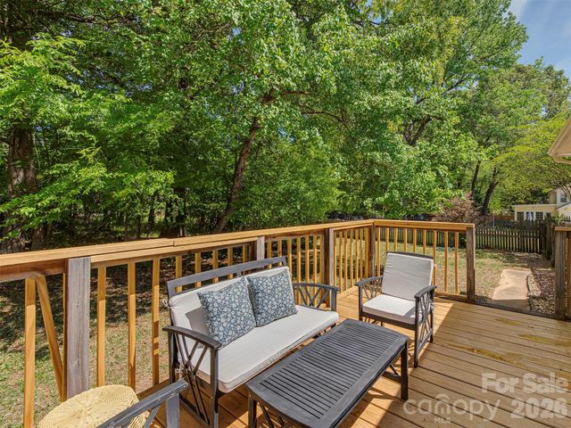 517 Fence Post Lane, Matthews, NC 28105